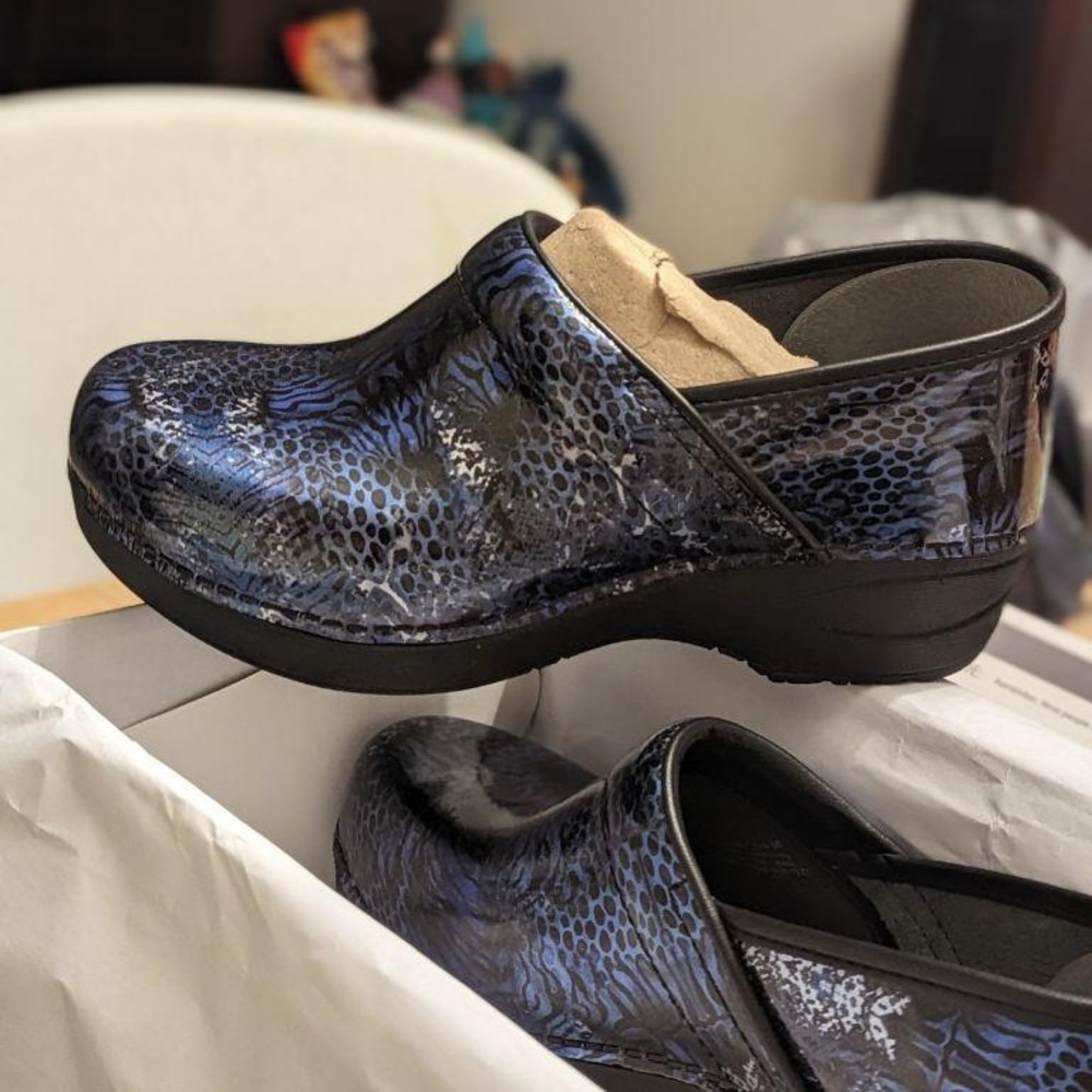 Brand New!! Dansko Non Slip Animal Print Clogs